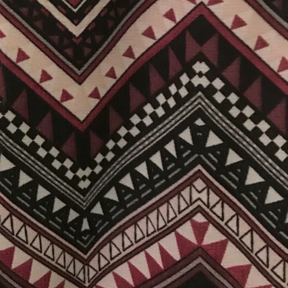 Patterned chevron tank - Picture 3 of 4